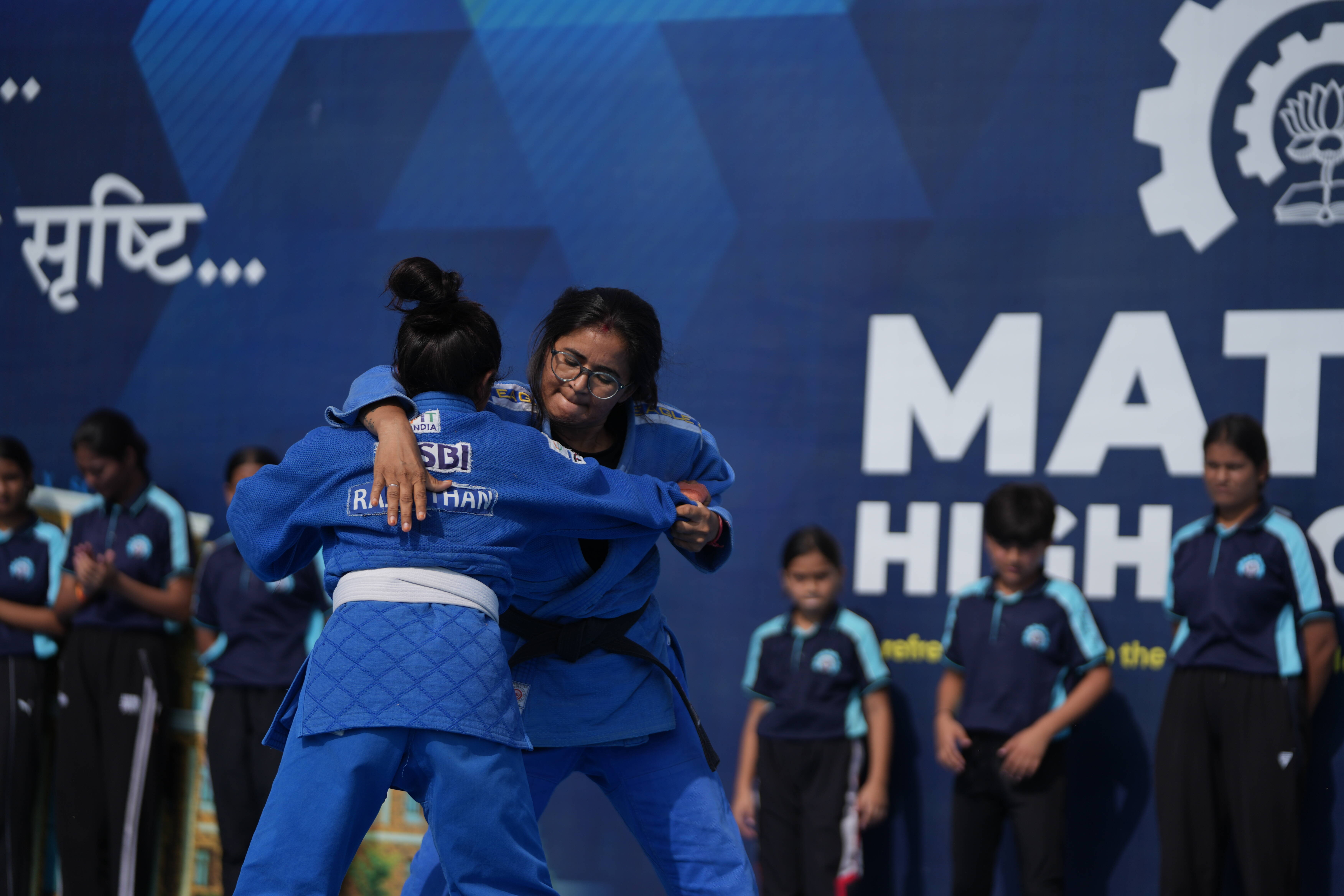 Self defence training for girls